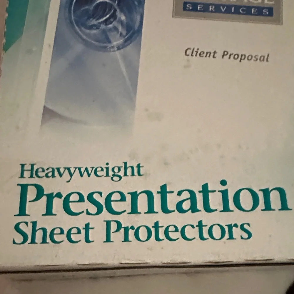 NWT Avery Diamond Clear Presentation Sheet Protectors